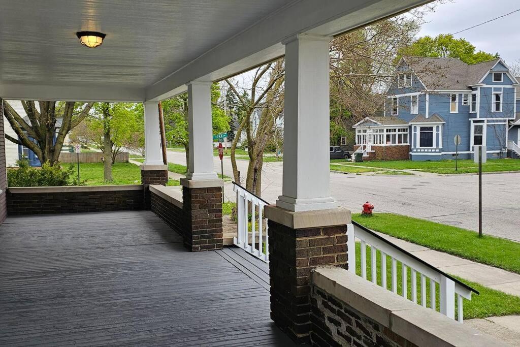 Terrace House Daire Muskegon Dış mekan fotoğraf